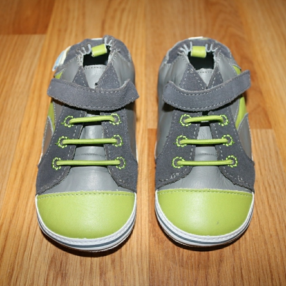 NWOT Robeez Mini Shoez